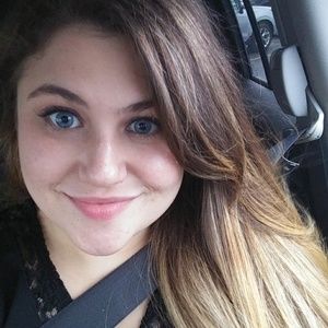 Meet your Posher, Madyson